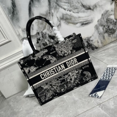 Christian Dior Shopping Bags